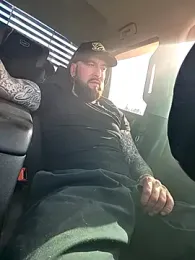 Beardedtattood stripchat stream image