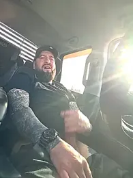 Beardedtattood stripchat stream image