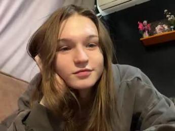 nloraaa chaturbate stream image