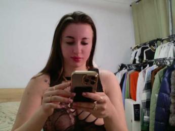 EmilyxJames bongacams stream image, 06.03.2025 19:40