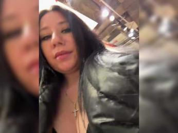 -Lune bongacams stream image