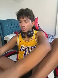 Leonarrrd_01 stripchat stream image, 13.03.2026 20:40