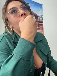 LIZ-06_ stripchat stream image, 16.03.2026 15:40