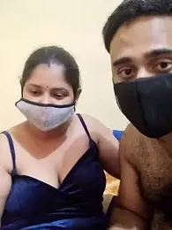 IND_COUPLE1 stripchat stream image, 22.03.2026 17:30