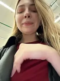 Sunny___Bunny stripchat stream image, 23.03.2026 15:00