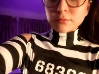 littlee33 chaturbate stream image, 07.03.2025 21:10