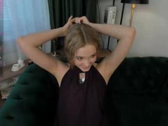 alicemelison chaturbate stream image, 29.03.2026 08:50