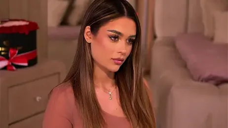 YasmineShaw stripchat stream image