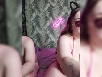 Red-rooms bongacams stream image