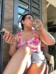 You-kitty2025 stripchat stream image