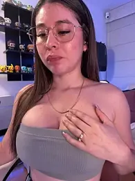 Sharon_07 stripchat stream image