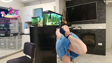 Layla- stripchat stream image, 21.04.2026 09:40