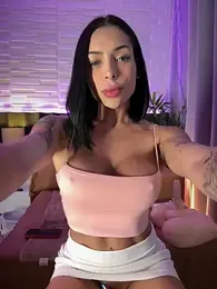 LunahMiller stripchat stream image, 23.04.2026 18:10