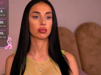 KairaAndrews bongacams stream image