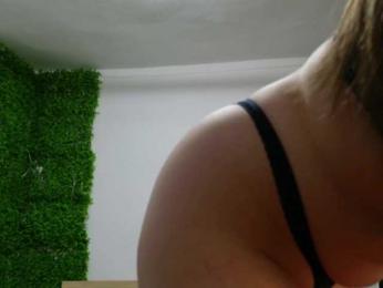 EmilyxJames bongacams stream image, 20.03.2025 20:10
