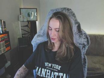 Adamova_Eva bongacams stream image, 21.03.2025 19:20