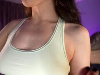 littlee33 chaturbate stream image, 22.03.2025 21:10