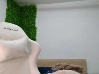 EmilyxJames bongacams stream image, 22.03.2025 20:00
