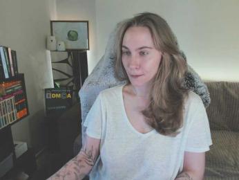 Adamova_Eva bongacams stream image, 23.03.2025 17:10