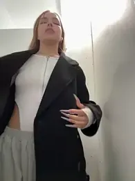 Liza_risky stripchat stream image