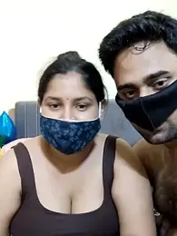 IND_COUPLE1 stripchat stream image, 26.03.2025 19:10