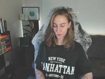 Adamova_Eva bongacams stream image, 29.03.2025 19:40