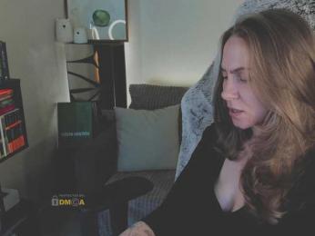 Adamova_Eva bongacams stream image, 02.04.2025 20:10