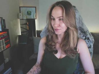 Adamova_Eva bongacams stream image, 05.04.2025 18:30