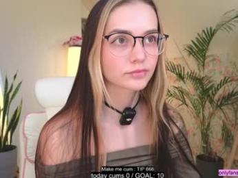 oooops__ chaturbate stream image, 07.04.2025 15:10