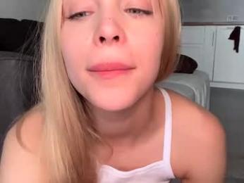 cutieeeeva chaturbate stream image, 13.04.2025 02:10