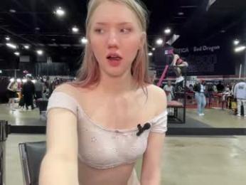 eve003300 chaturbate stream image, 13.04.2025 18:40