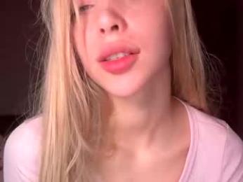 cutieeeeva chaturbate stream image, 14.04.2025 16:20