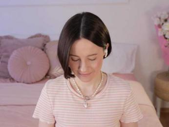 MissEssie bongacams stream image, 26.04.2025 15:00