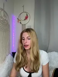 emma05 stripchat stream image, 01.05.2025 17:00