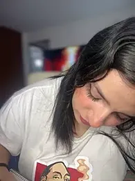 horny_roomiess stripchat stream image, 15.05.2025 14:40