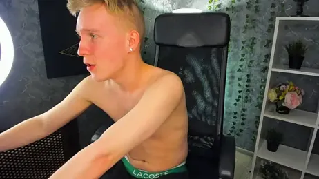 AlexxSweet stripchat stream image