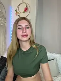 emma05 stripchat stream image, 18.05.2025 04:30